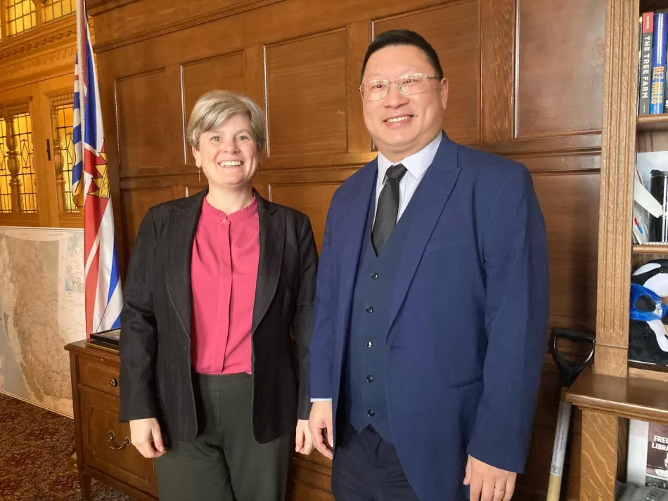 A photo of Kane Tse, HSA President (right) and Josie Osborne, BC Minister of Health (left)